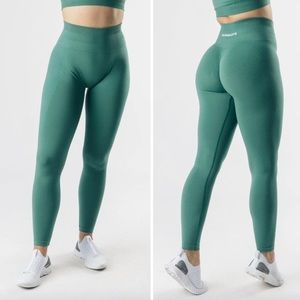 Alphalete Amplify Ivy leggings
